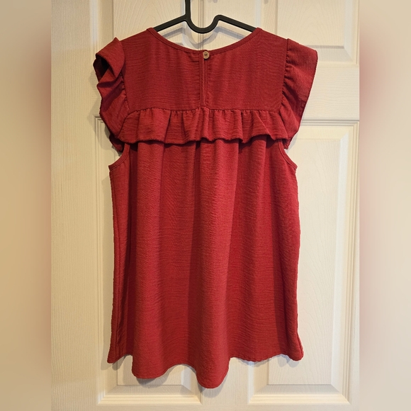 Cute dress shirt - Picture 3 of 3